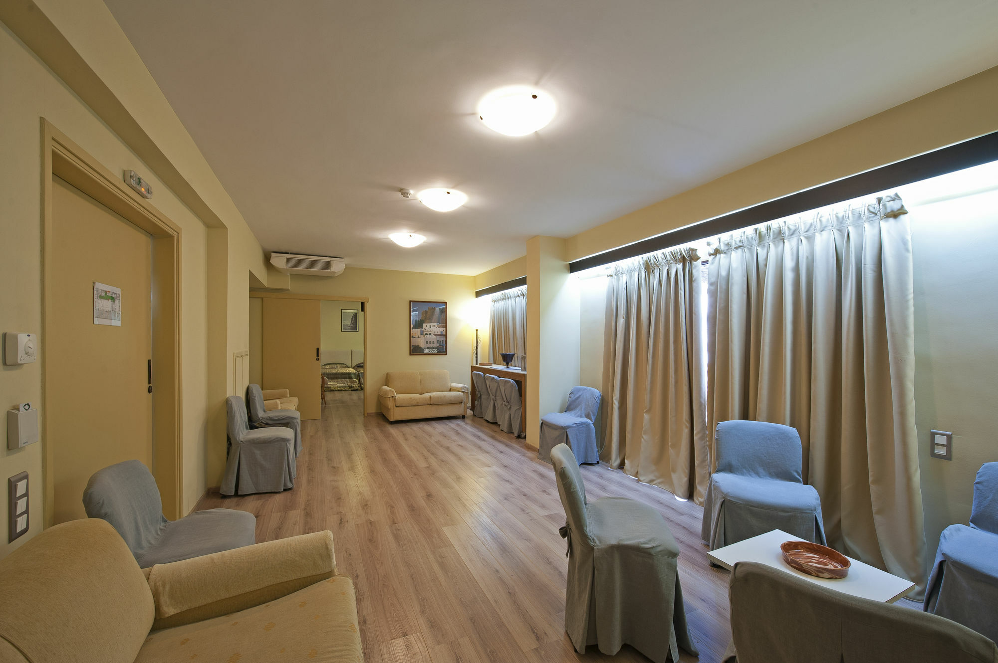 بيرايوس Efplias Hotel Apartments المظهر الخارجي الصورة